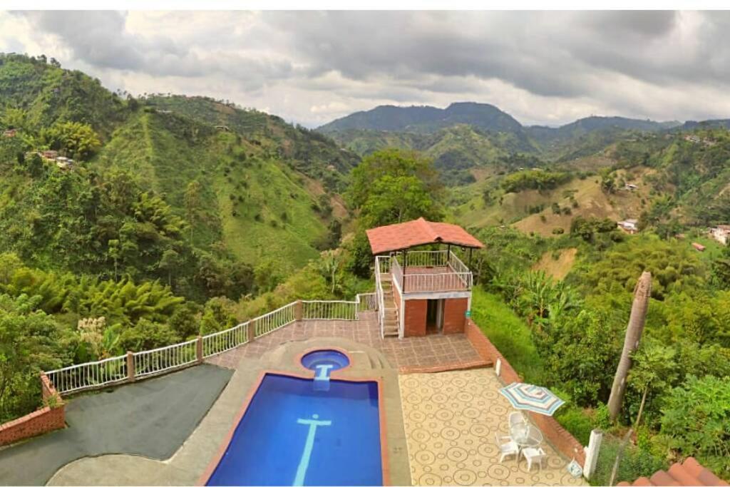 Apartamento Campestre Манісалес Екстер'єр фото